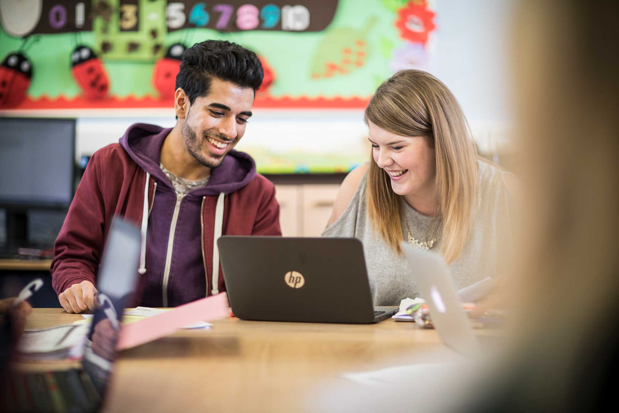 primary-student-at-laptop